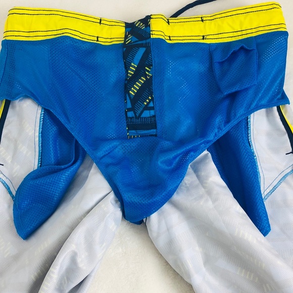 Nike board shorts size M - Picture 7 of 7